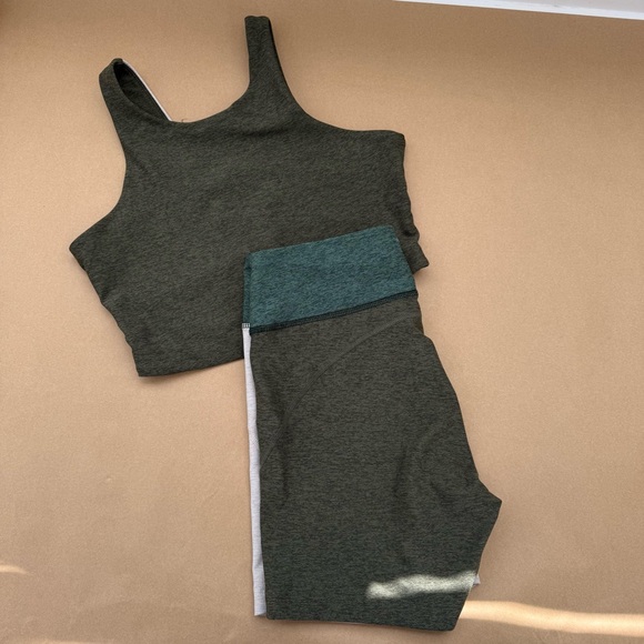 Outdoor Voices Heathered Green Athletic set of two - Picture 1 of 5